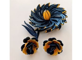 1960's Celluloid Plastic Floral Pin And Matching Earrings In Great Blue And Yellow Tones