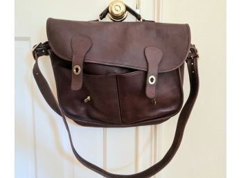 Sporty & Classic Coach Leather Messenger Bag - Never Used