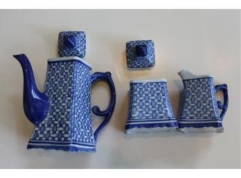 3 Pc Blue And White Tea Set