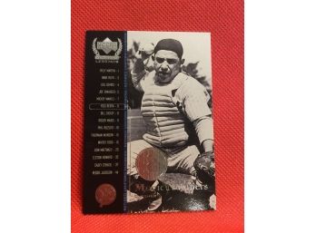2000 Upper Deck Yankee Legends Yogi Berra Card