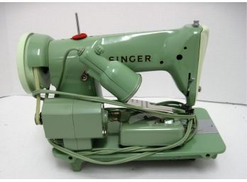 Vintage Singer Model 185 J Light Green Sewing Machine With Foot Pedal & Light