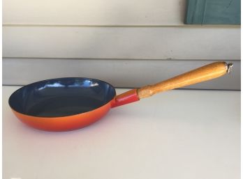 Descoware 10 1/4' Orange And Gray Enamel On Cast Iron Frying Pan Skillet With Wood Handle.