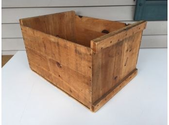 Vintage Wood Apple Box Crate. (2)