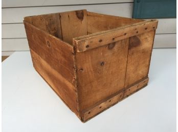 Vintage Wood Apple Box Crate. (1)