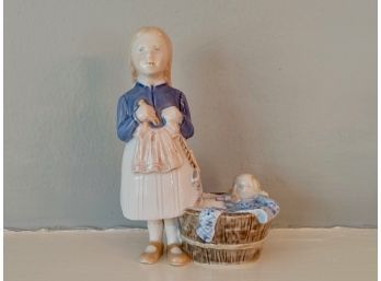 Bing & Grondahl Girl With Doll In Basket