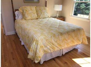 Fabulous Queen Size COMPLETE Bed By HENRY LINK - Mandarin Collection - Very Good Condition COMPLETE BED !