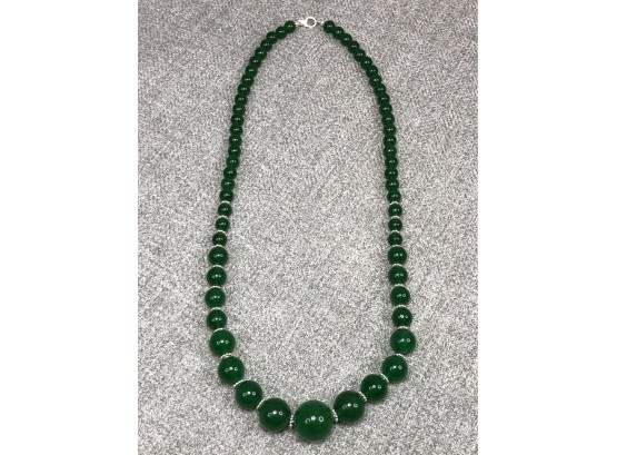 Fantastic 18' Jade Or Green Quartz Graduated Bead Necklace With Sterling Silver Clasp - GREAT PIECE !