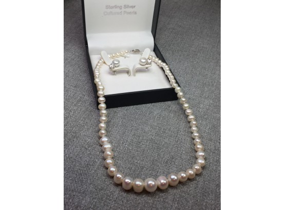 Fabulous Brand New Graduated Cultured Pearl 18' Necklace & Earrings Set In Sterling Silver - Original Box