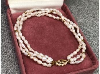 Very Pretty Freshwater Rice Pearl Bracelet With 14kt Gold Clasp 8' - Lovely Piece - Brand New - Never Worn