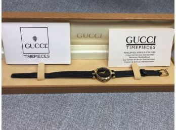 Fabulous Ladies Vintage GUCCI Watch - With Original Box ! - New Battery - Black / Gold - Nice Vintage Watch