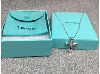 Beautiful Vintage Sterling Silver TIFFANY & Co Elsa Peretti Puffed Cross 16' Necklace - Polished - Please Read