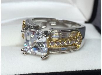 Fantastic Sterling Silver / 925 Ring With White Channel Set & Center Topaz / 14kt Gold Center Overlay