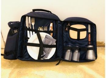 Picnic At Ascot Backpack With Service For Two