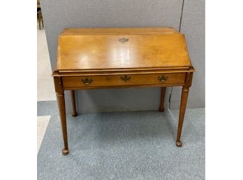 Vintage Desk By Sprague And Carleton Of Keene New Hampshire