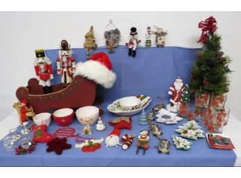 Wonderful Assortment Christmas Decorator Lot - Home For The Holidays Pt.  2