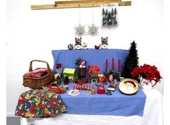 Wonderful Assortment Christmas Decorator Lot - Home For The Holidays Pt. 1