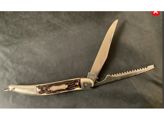 Vintage Folding Fishing Knife Manufactured By Colonial. Made In The USA. Stainless Steel Blades.