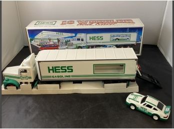 NIB Hess 18 Wheeler And Racer Real Head And Tail Lights In Original Box.