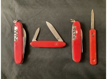 Lot Of 4 Jackknives / Swiss Army Knives. One Victorinox !