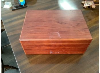 Vintage Solid Wood Cigar Humidor. Manufactured By Abbey Cigar Products