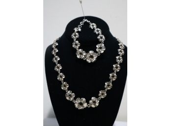 925 Sterling Silver  Flower Necklace And Bracelet Set