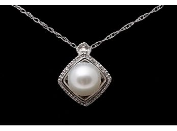 10K White Gold Necklace With Pearl Pendant (WESTON CT)