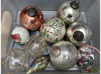Box Lot: Small Assortment Of Quality Christmas Ornaments