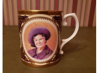 Queen Elizabeth Commemorative Mug #690/2002