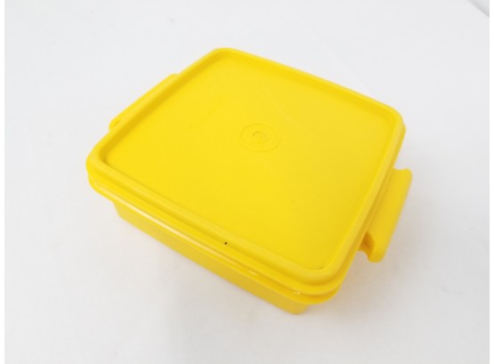 Vintage Yellow Square Tupperware Sandwich Container #990124