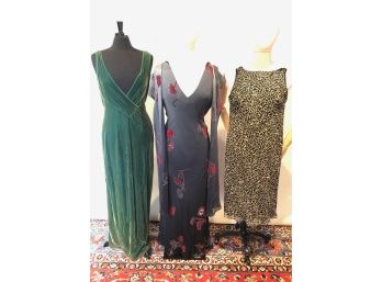 Amazing Evening Dresses- Appliques, Velvet, And Print. Approx Sz M