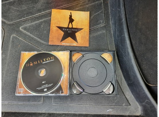 Hamilton: An American Musical CD (2016) Two Disc Set In Perfect Condition. Includes Lyrics Sheet.