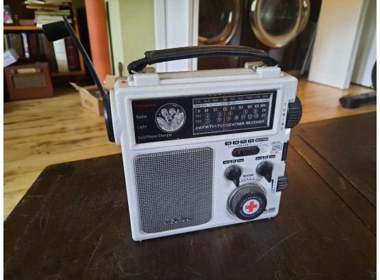 Eton FR-300 AM-FM-Weather Radio - Hand Crank For Emergency Use Works Perfectly