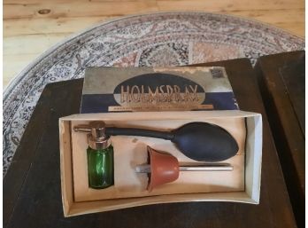 Antique Atomizer (Holmspray #622) With Cool Green Glass Bottle In Original Box.