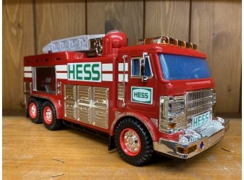 Lot 1 Collector Down Sizing Hess Emergency Truck With Rescue Vehicle Brand New