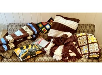 7 Knitted Blankets/ Throws And Pillowcases