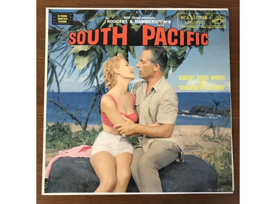SOUTH PACIFIC - Original Movie Soundtrack Vinyl LP. 1958 RCA Victor Records (LOC-1032)