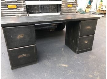 A 3 Piece Desk With A Vintage Flair
