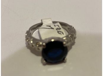 Vintage Silver Tone Cocktail Ring Black Square Pronged Stone And Small Rhinestones - Size 7