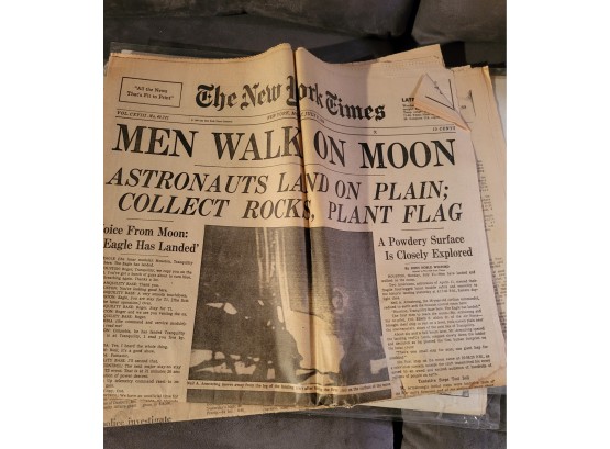 New York Times (B) Men Walk On The Moon - July 21st, 1969