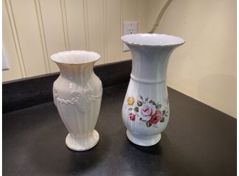 A Pair Of Flower Vases - Belleek Ireland -  Georgian Shell And More