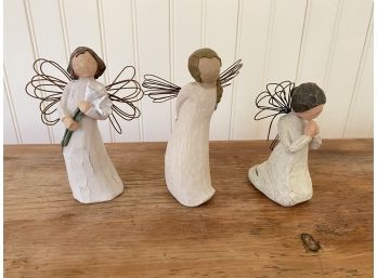 A Set Of Three Decorative Angels Figurine By Willow Tree