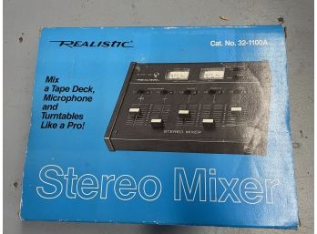 1980s Realistic 4 Channel Stereo Mixer Model 32-1100A