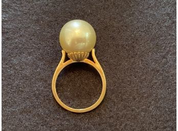 14K Gold Ring With Solitaire Synthetic Pearl