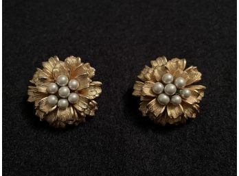 Marvella Beaded Center Brushed Gold Toned Flower Form Earrings
