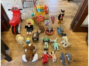 Lot Of Twenty Pieces: Toys, Stuffed Animals, Dolls, Etc!