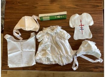Vintage Baptismal Dress With Bib, Hats And Candles In Excellent Condition 1992
