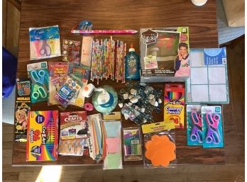 Lot Of Arts And Crafts Items. Crayons, Colored Pencils, Kids Scissors, Felting Machine And More !