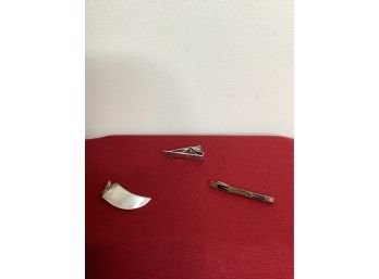 Pendent Pin And Cuff Link Lot
