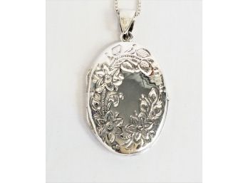 925 Sterling Silver Oval Locket With 24' Sterling Silver Box Chain Necklace