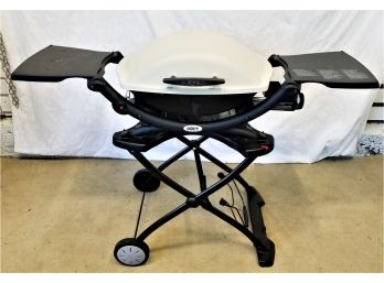 Weber Portable Q Series Grill With Collapsible Rolling Cart